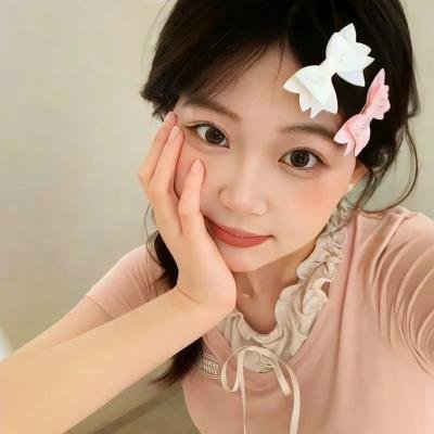 女孩的灵缇犬
